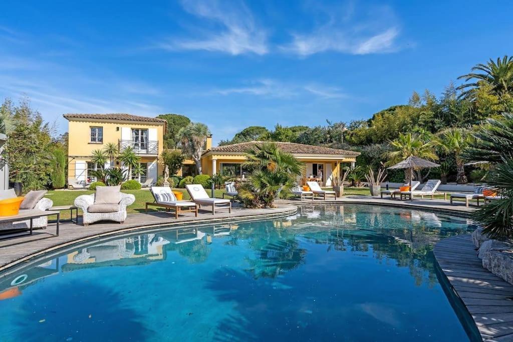 Grande Villa St-Tropez Area Avec Piscine Chauffee Gassin Exterior foto
